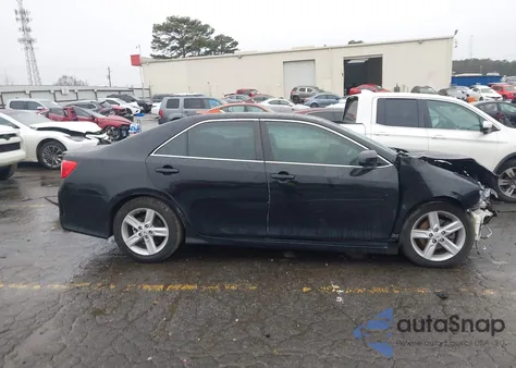 2012 Toyota Camry Se z USA, uszkodzony, nr VIN 4T1BF1FK8CU061188